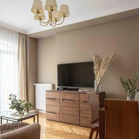 Wyzwolenia , Lazienki Park & Zbawiciela Sq. 2' Apartmán *