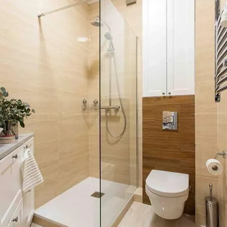 Wyzwolenia , Lazienki Park & Zbawiciela Sq. 2' Warszawa