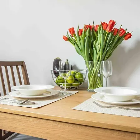 Wyzwolenia , Lazienki Park & Zbawiciela Sq. 2' Apartmán Varšava