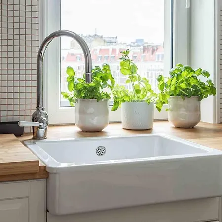 Wyzwolenia , Lazienki Park & Zbawiciela Sq. 2' Apartmán