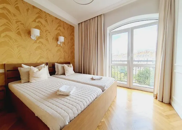 Appartamento Wyzwolenia , Lazienki Park & Zbawiciela Sq. 2'