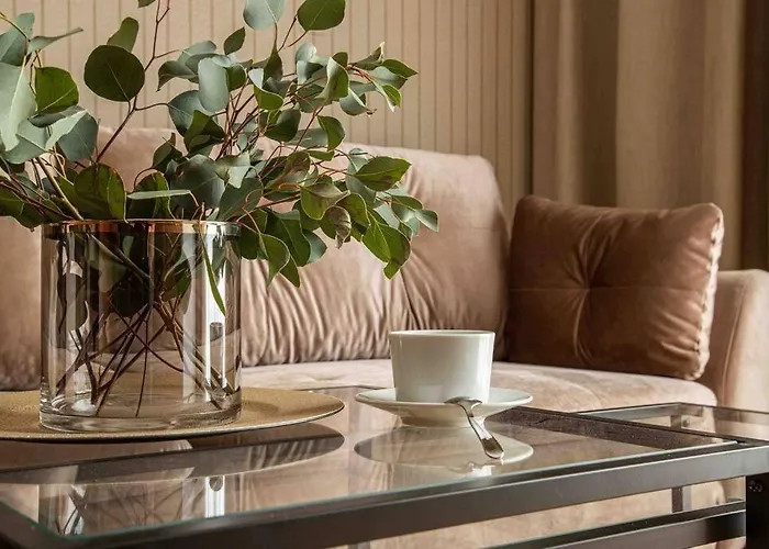 Appartamento Wyzwolenia , Lazienki Park & Zbawiciela Sq. 2' Varsavia