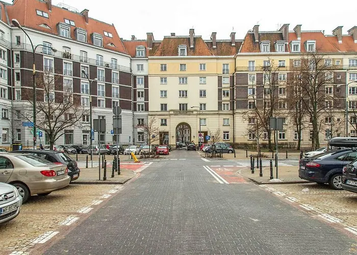 Wyzwolenia , Lazienki Park & Zbawiciela Sq. 2' Appartamento