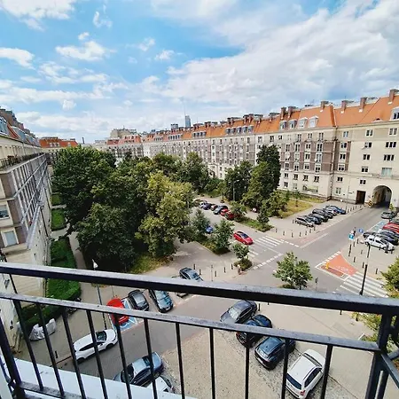 Wyzwolenia , Lazienki Park & Zbawiciela Sq. 2' * Varšava